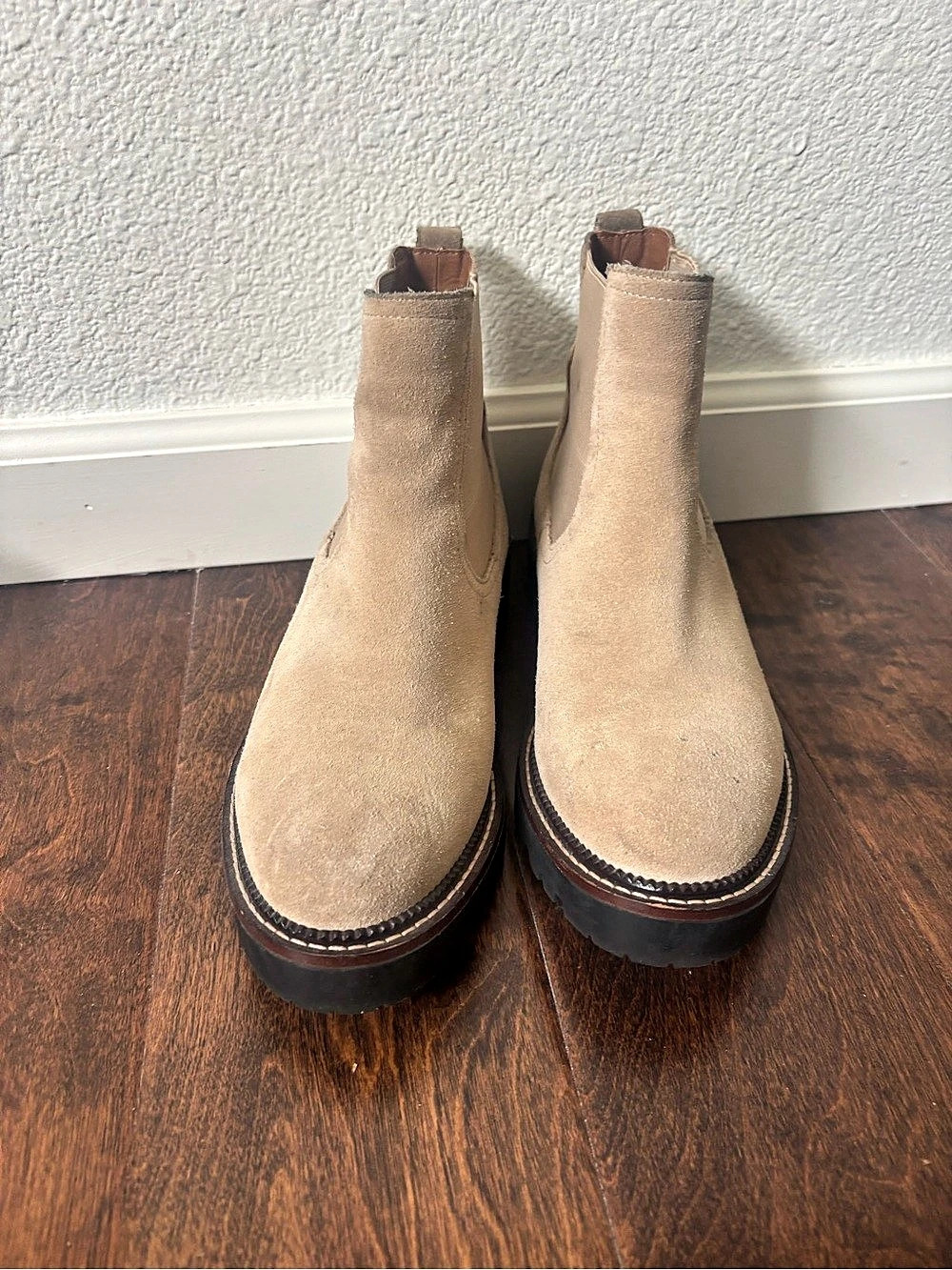 Caslon Laguna Chelsea Boot Ankle Boots in Brown